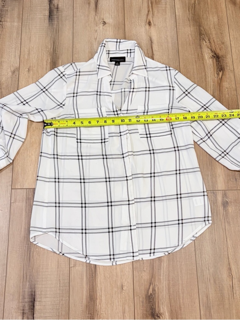 Fortune + Ivy Plaid Button Down Blouse M Minimalist Officecore Clean Girl Top - Picture 9 of 9
